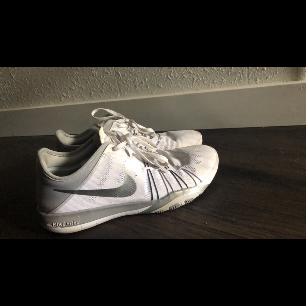 Nike free trainers - Cheer Shoes